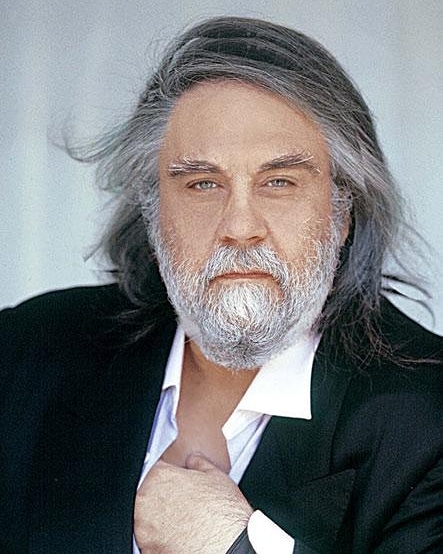 موسیقی ساخته شده Vangelis برای طراحی مد یونانی mary katrantzou سال 2020