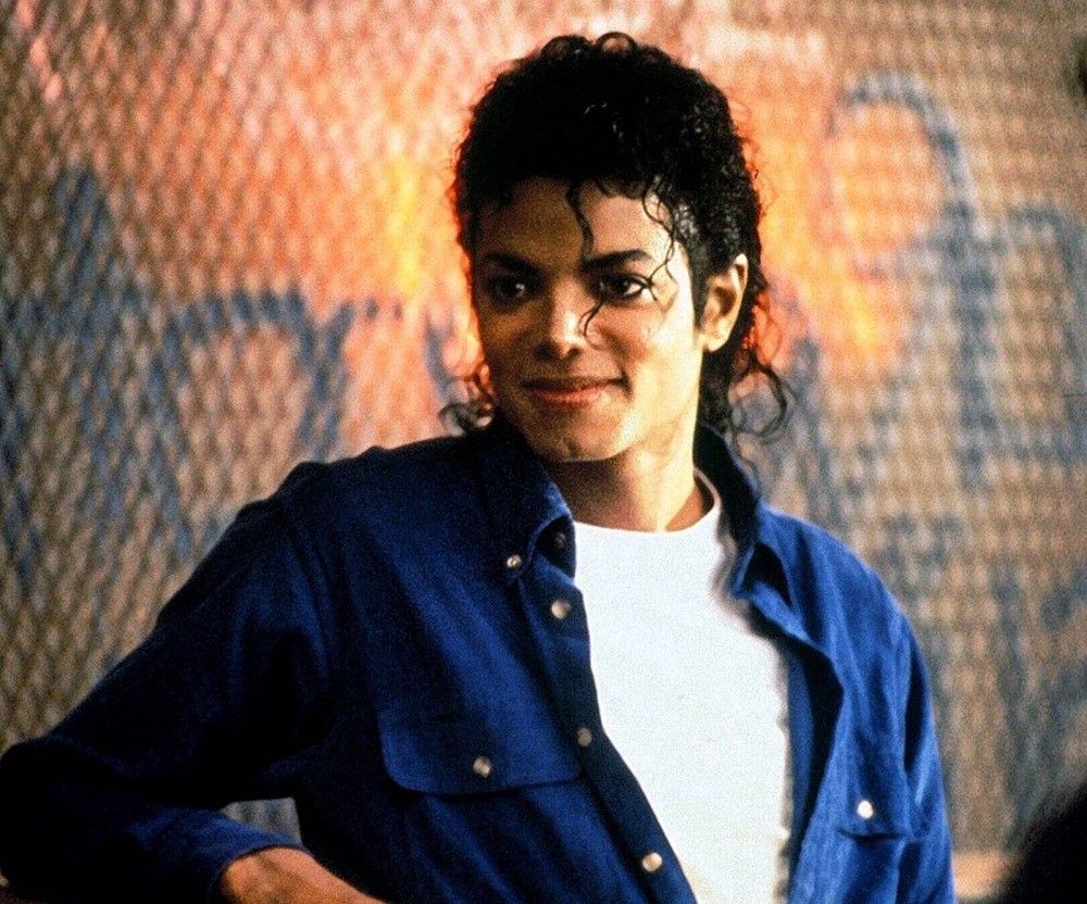 دانلود آهنگ Michael Jackson - The Way You Make Me Feel