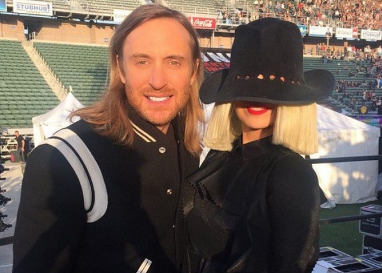 دانلود آهنگ David Guetta & Sia - Light Headed