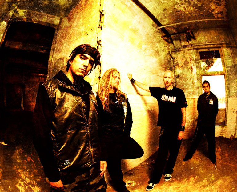 دانلود آهنگ Machine Head - Locust