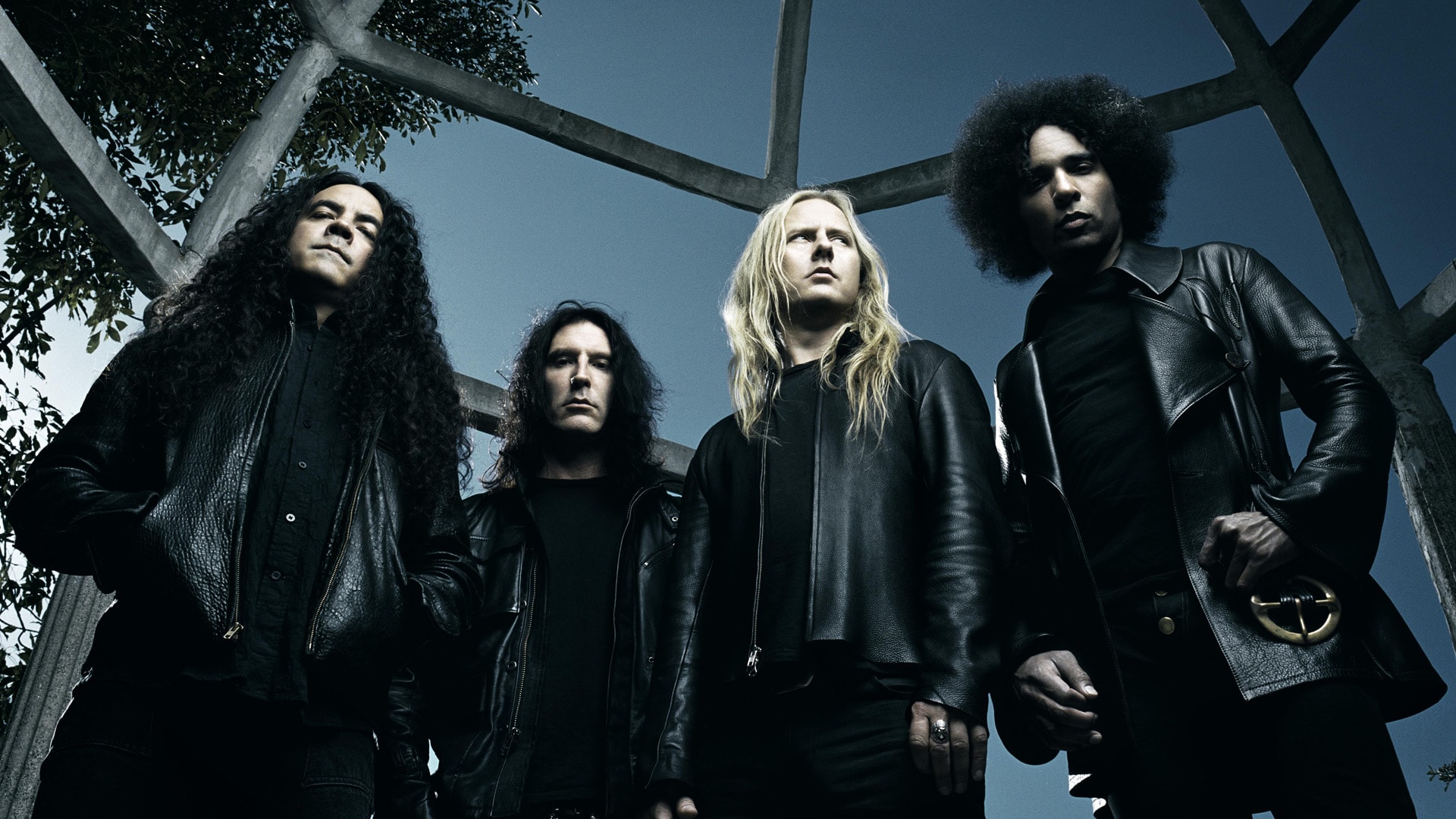 دانلود آهنگ Alice In Chains - Man in the Box