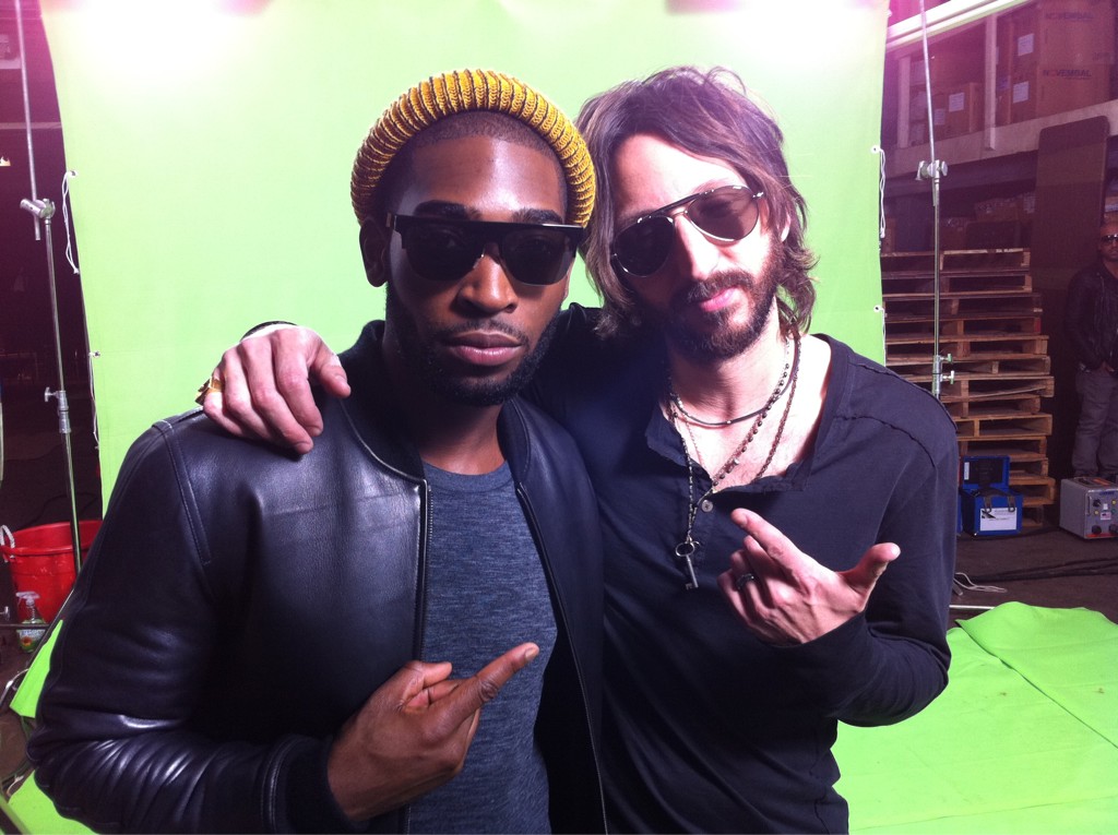دانلود آهنگ Tinie Tempah ft. Eric Turner - Written In The Stars