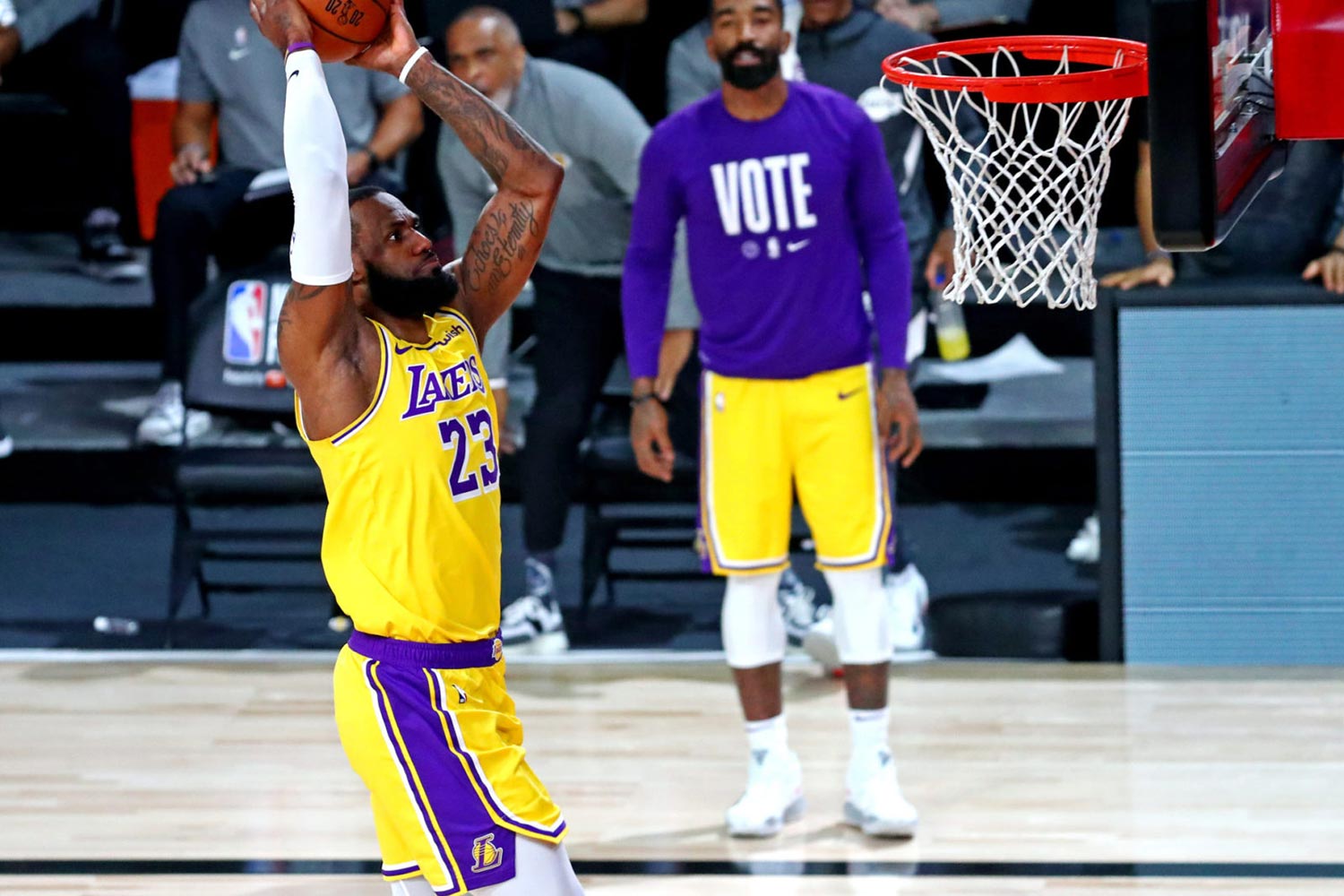 لبران جیمز - لس آنجلس لیکرز - بسکتبال NBA - نتایج مسابقات NBA - فینال NBA