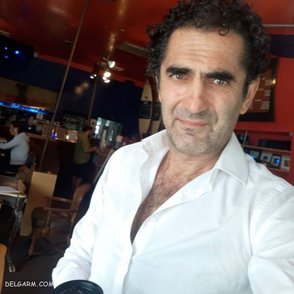 دانلود آهنگ زیبا و قدیمی خاله جون از هاتف