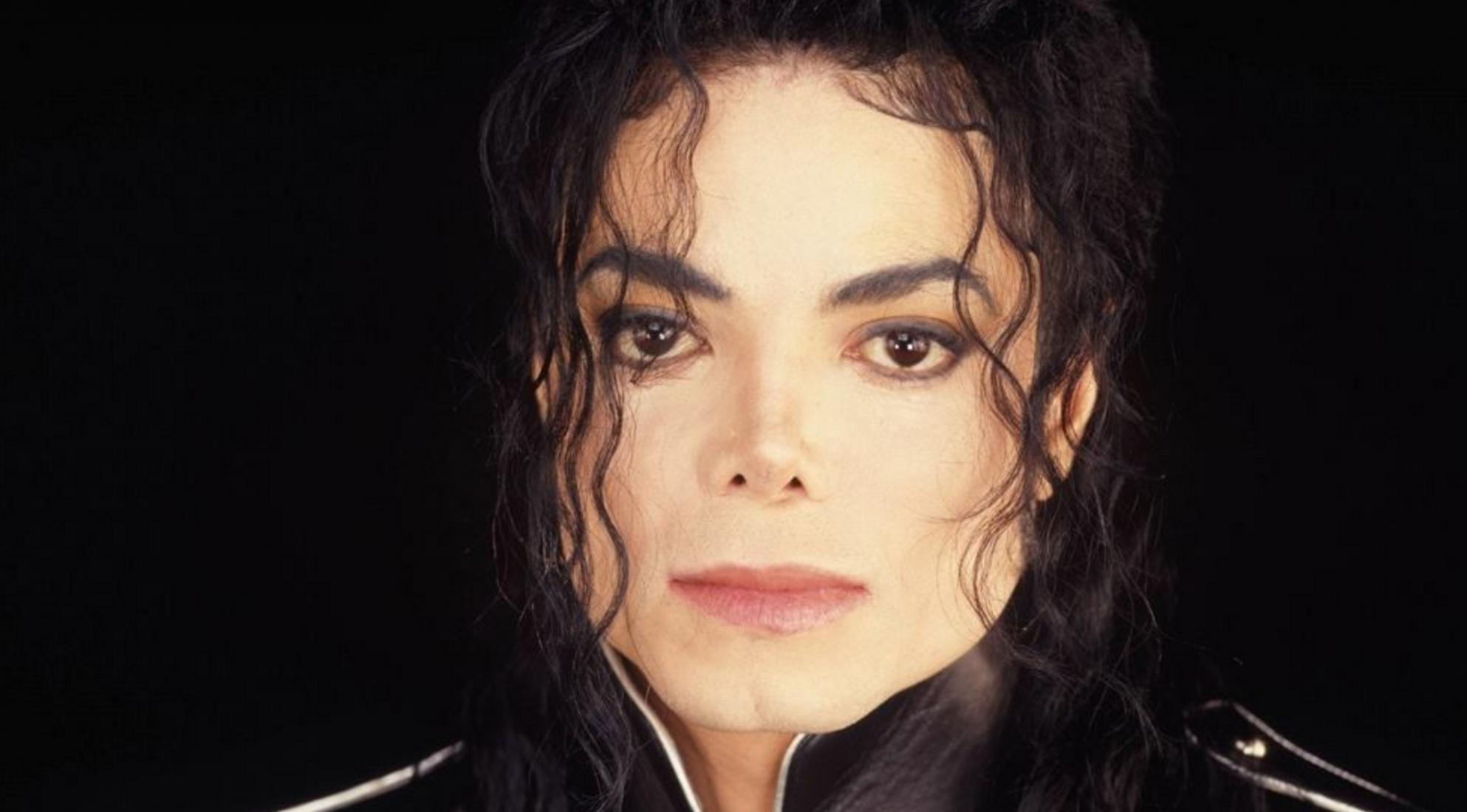 دانلود آهنگ Michael Jackson - Remember The Time