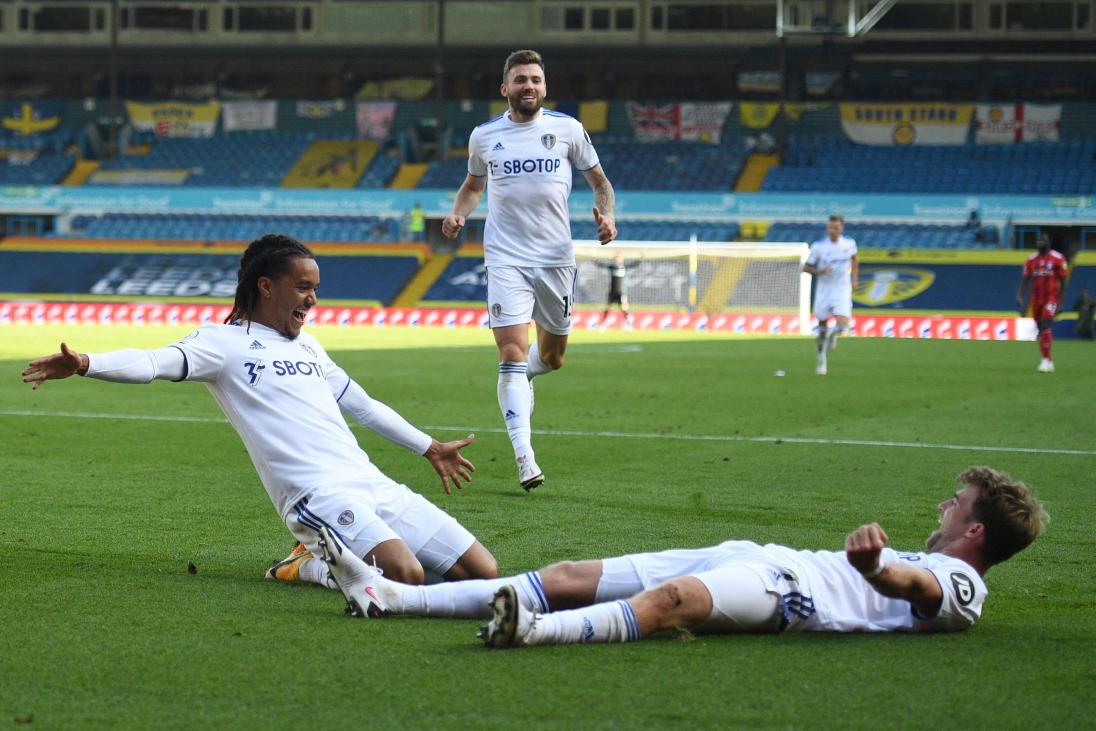 لیدز یونایتد / Leeds United / لیگ برتر انگلیس / گلزنی مقابل فولام