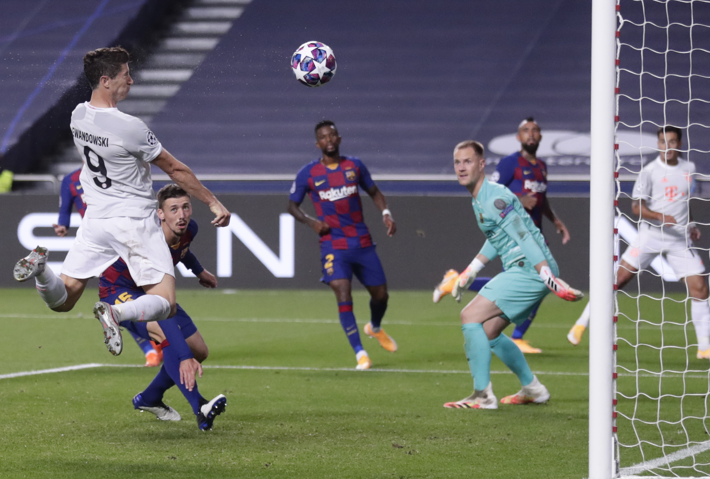 بایرن مونیخ - Bayern Munich - لیگ قهرمانان اروپا - UCL - گلزنی مقابل بارسلونا