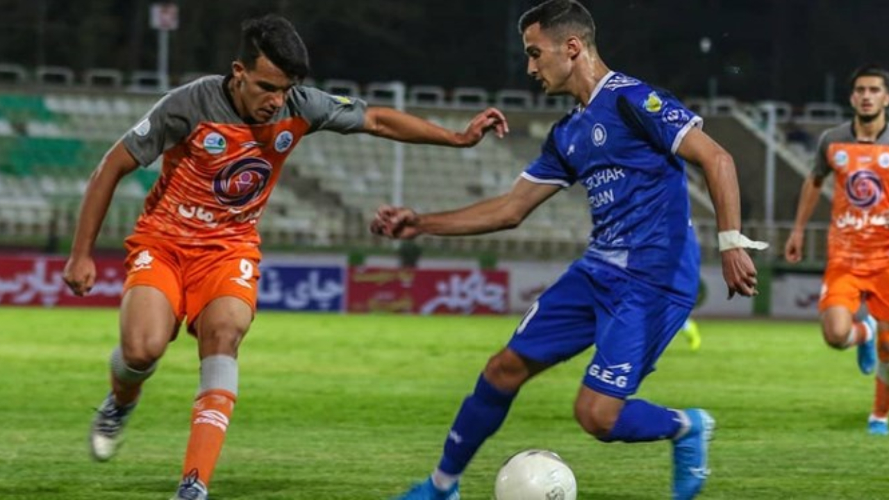 هافبک گل گهر سیرجان