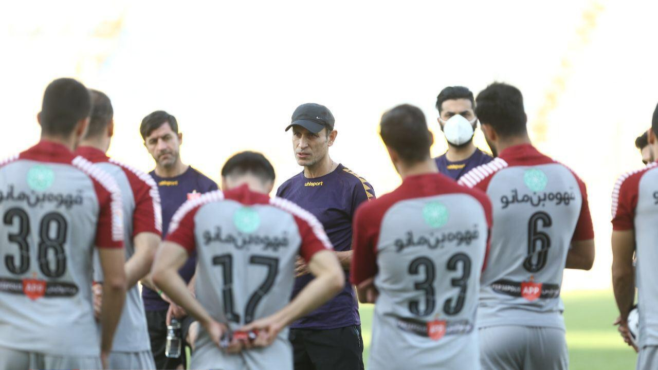 سرمربی پرسپولیس