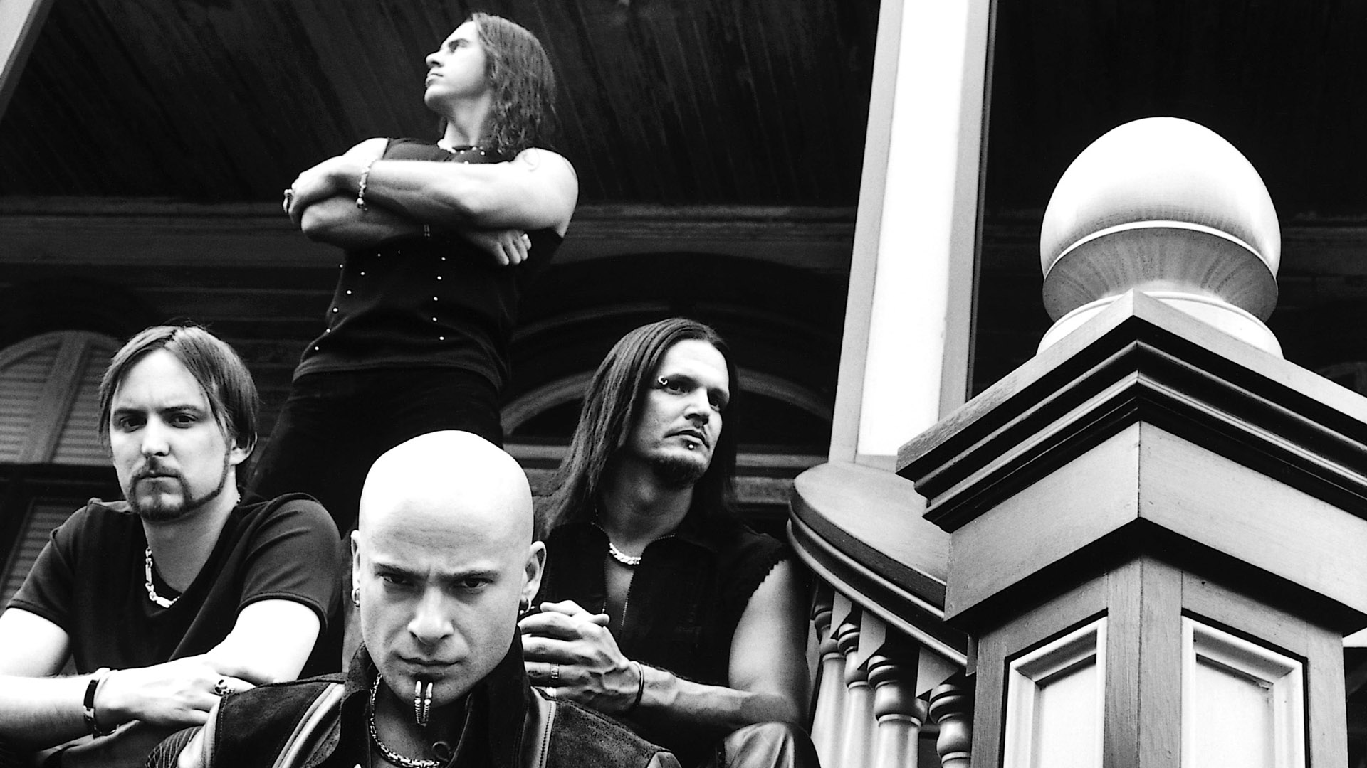 دانلود آهنگ Disturbed - Stricken