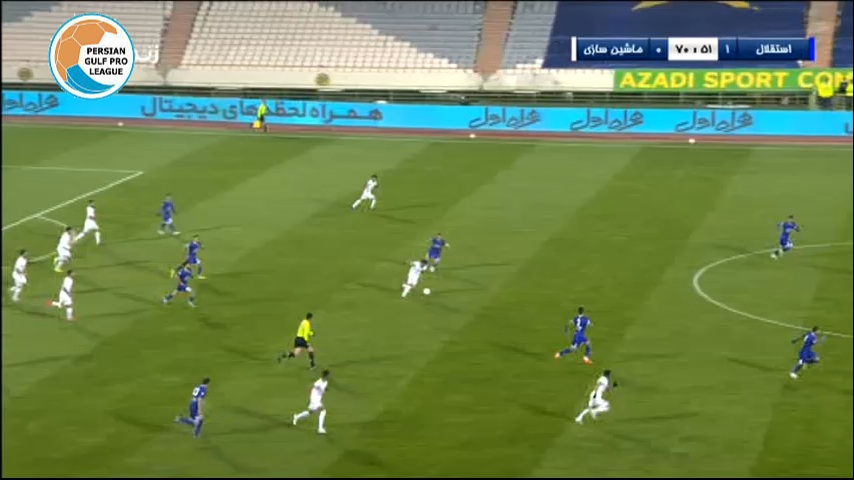 برخورد ضربه بازیکنان ماشین سازی به تیر دروازه استقلال (استقلال 1-0 ماشین سازی)