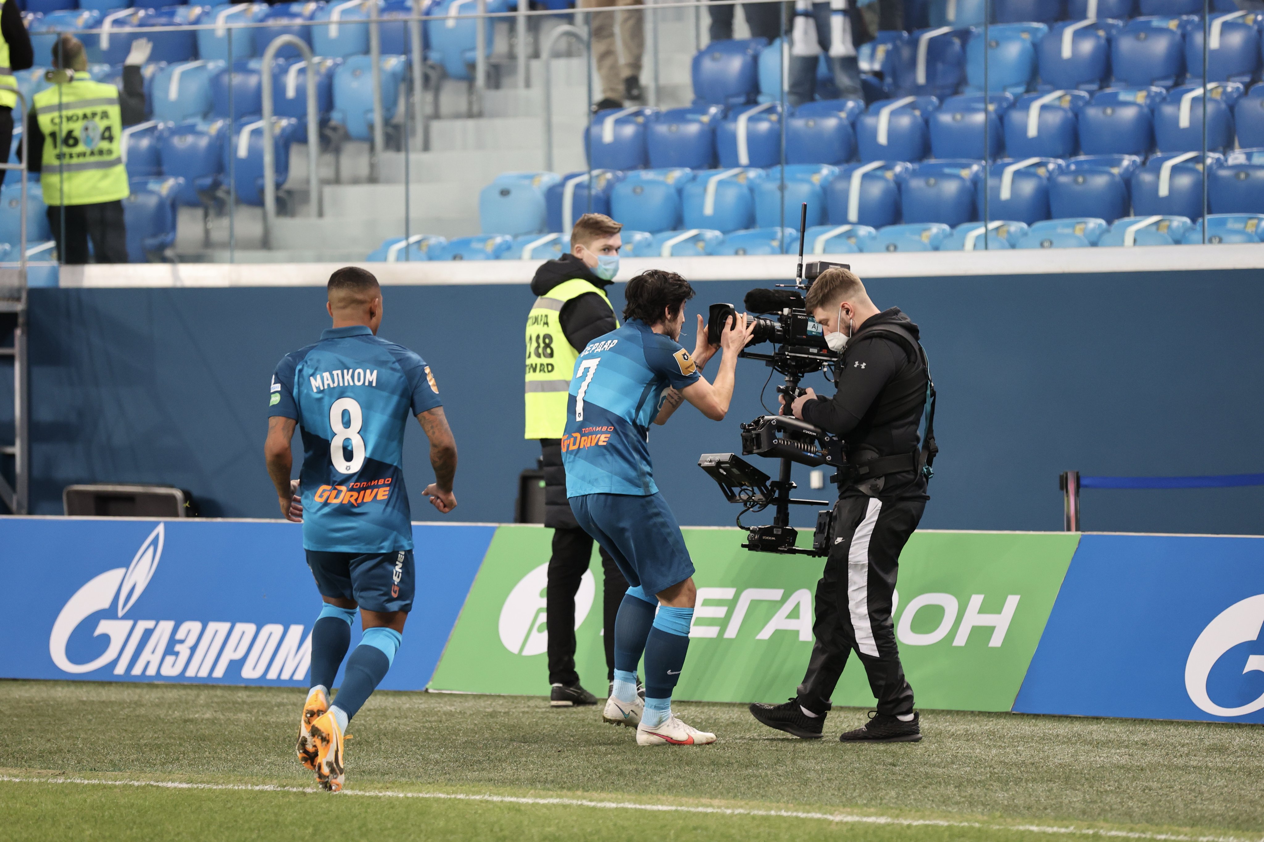 زنیت 3-1 اسپارتاک مسکو؛ پیروزی در بازی بزرگ هفته در شب گلزنی سردار آزمون