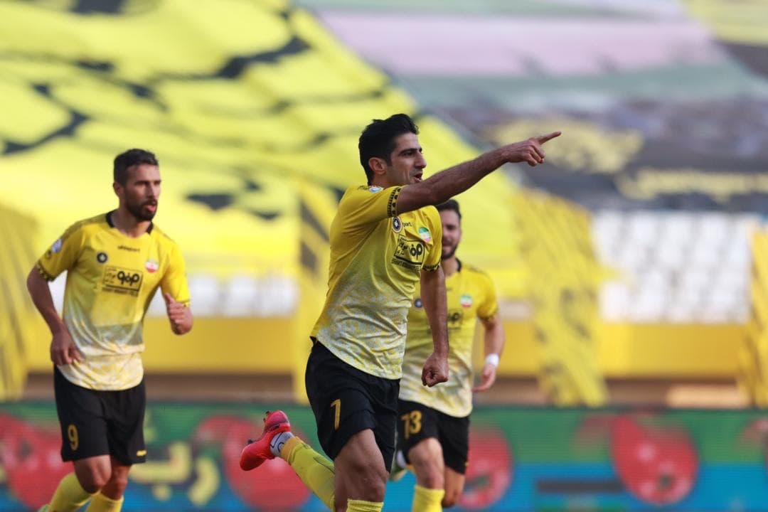 سپاهان 4-0 نساجی / آتش بازی واقعی محرم در نقش جهان