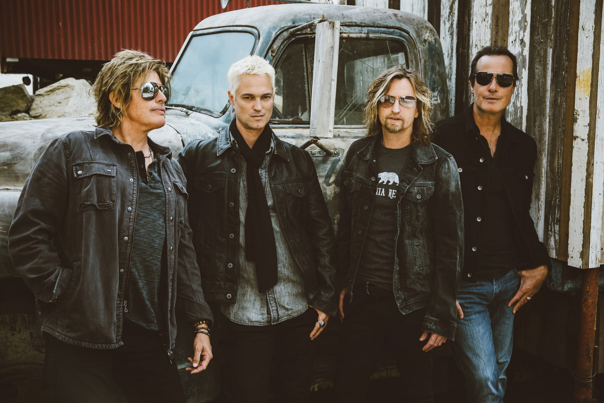 دانلود آهنگ Stone Temple Pilots - Plush
