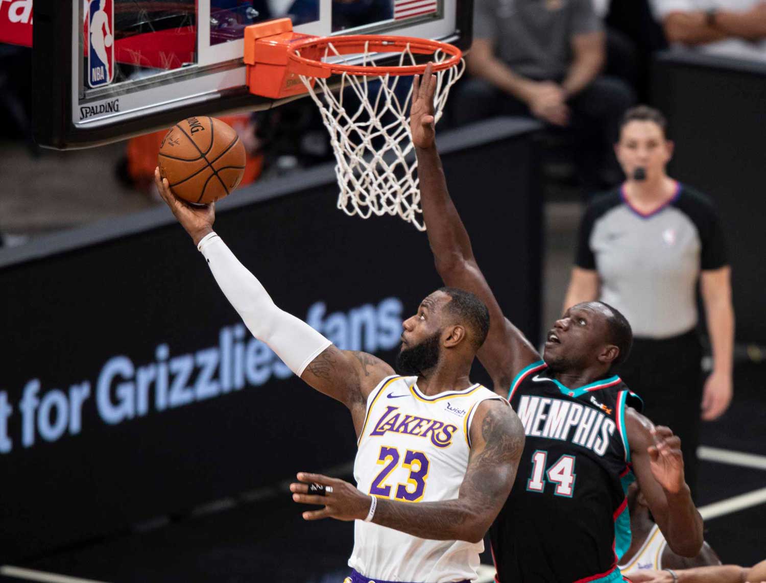 لبران جیمز - لس آنجلس لیکرز - لیگ بسکتبال NBA - نتایج مسابقات NBA - لس آنجلس لیکرز