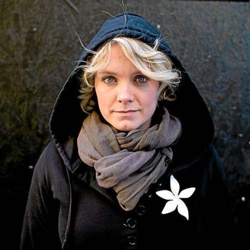 ترانه انگلیسی بسیار زیبا به نام " These Days " از خواننده نروژی " Ane Brun "