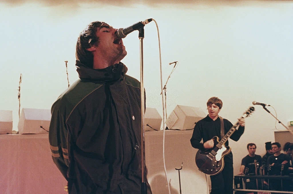 دانلود آهنگ Oasis - Champagne Supernova