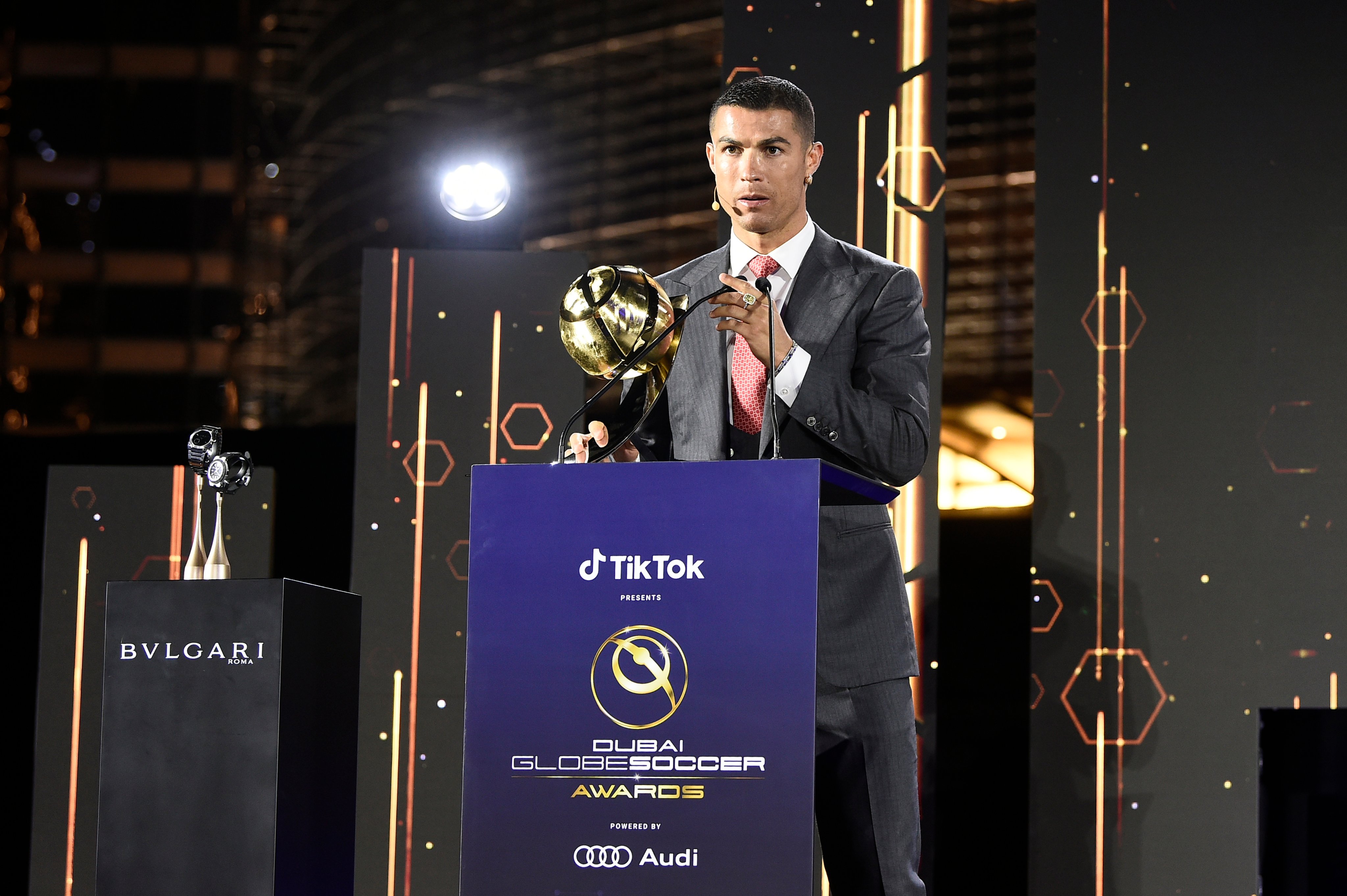 گلوب ساکر 2020 / Globe Soccer Player Of The Century / یوونتوس