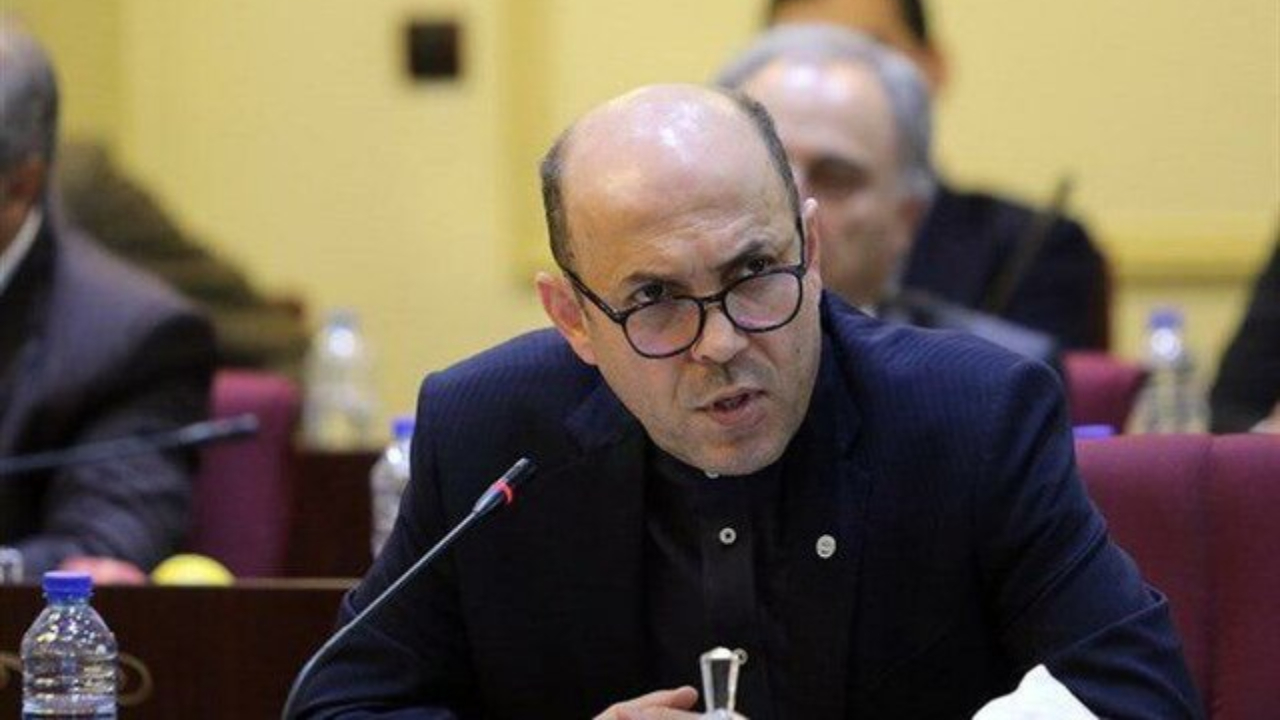 احمد سعادتمند: زیرمیزی یا پول خارج از قرارداد در قاموس ما نیست