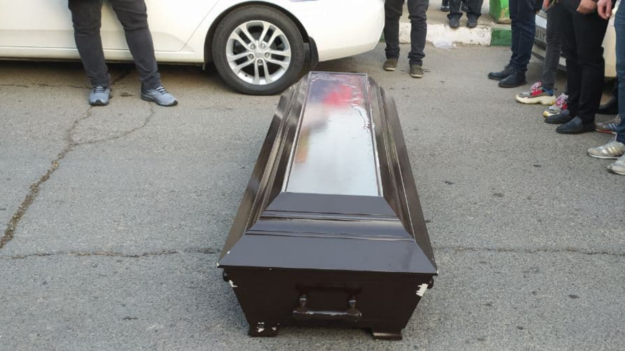 حمیدرضا گرشاسبی: علی انصاریان با احترام به مادرش، درس بزرگی داد