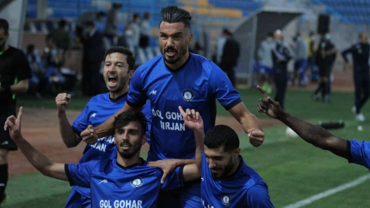 مشکل اسکان گل ‌گهر در رفسنجان حل شد / سهرابیان آماده حضور در دربی کرمان