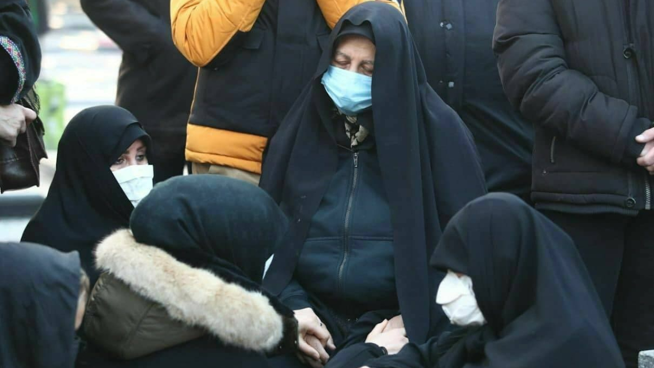 مادر علی انصاریان راهی بیمارستان شد