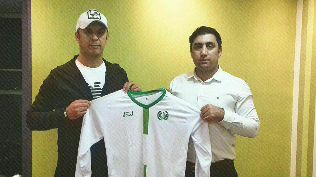 مهدی پاشازاده از سرمربیگری پاس همدان استعفا کرد