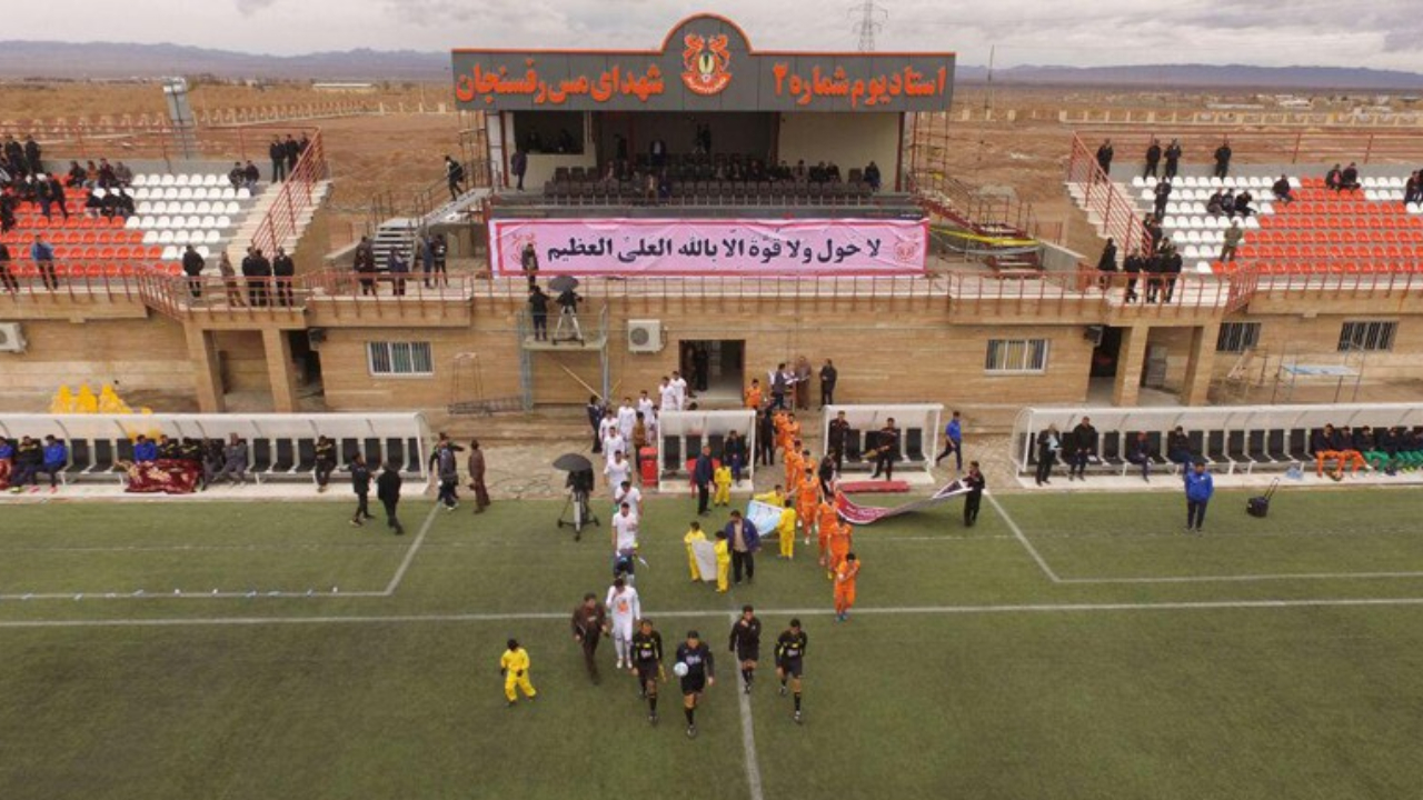 دو تونل ضدعفونی در ورزشگاه خانگی مس رفسنجان نصب شد / تصاویر