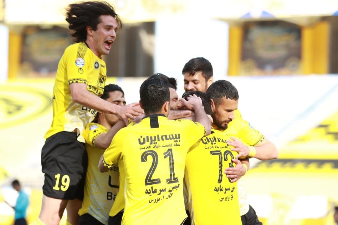 سپاهان اصفهان 2-1 پیکان تهران / یاران محرم روی پله سوم جدول