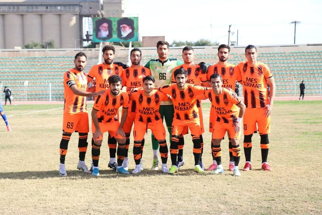 عاقبت شکست پس از پنج بازی؛ مس کرمان صدرنشینی را از دست داد