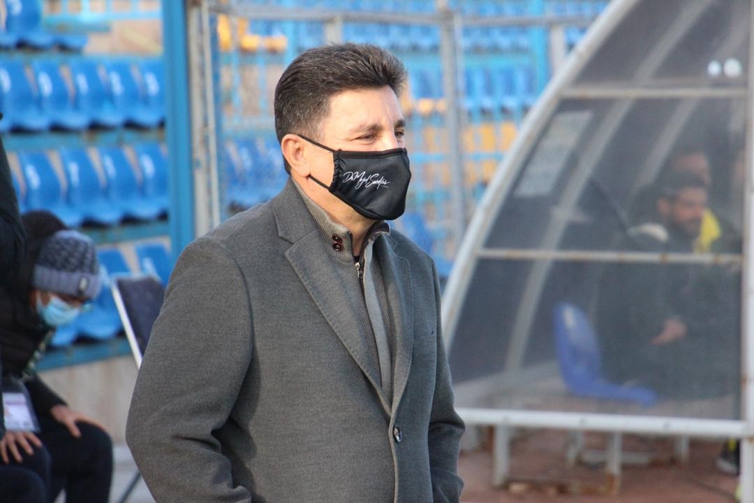 امیر قلعه نویی عصبانی ترین مربی بازی سیرجان