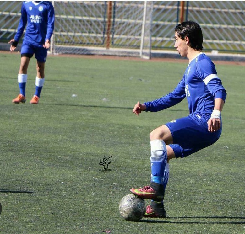 پرسپولیس باخت، استقلال متوقف شد