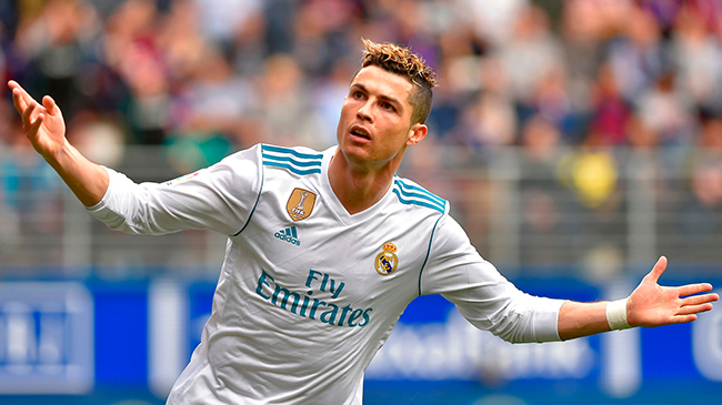 https://cdn.tarafdari.com/tarafdari-static-files/ts8.tarafdari.com/contents/user259193/content-article/cristiano-ronaldo-112341-112343.jpg