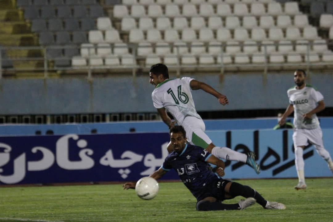آلومینیوم 1-1 پیکان / تقسیم امتیازات در اراک