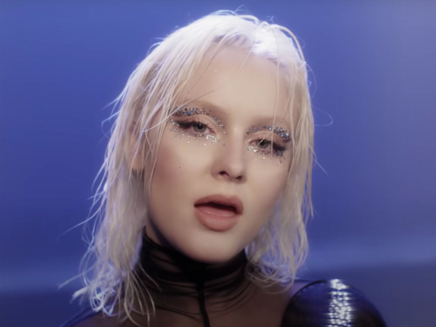 دانلود آهنگ Zara Larsson - Love Me Land