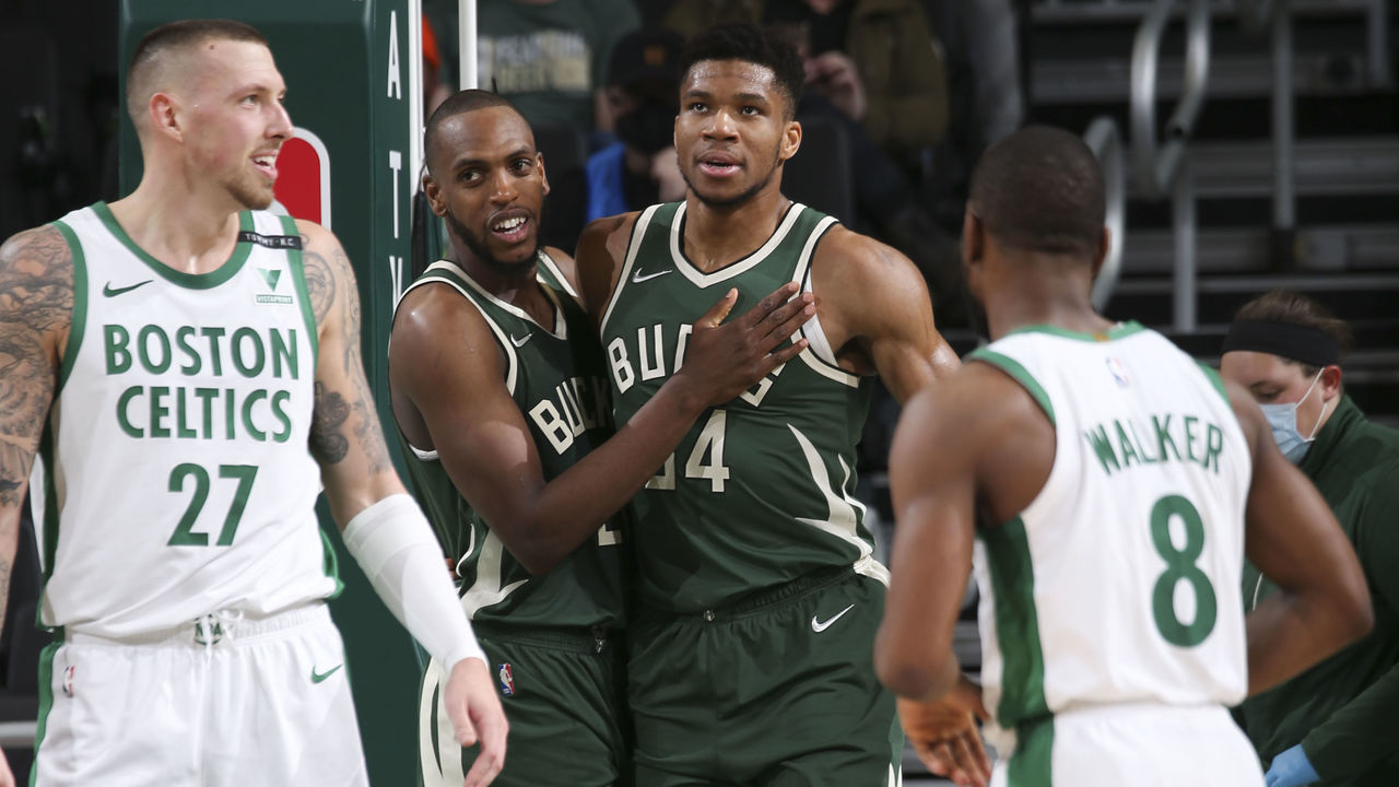 Giannis Antetokounmpo - Khris Middelton - Miwuakee Bucks - NBA