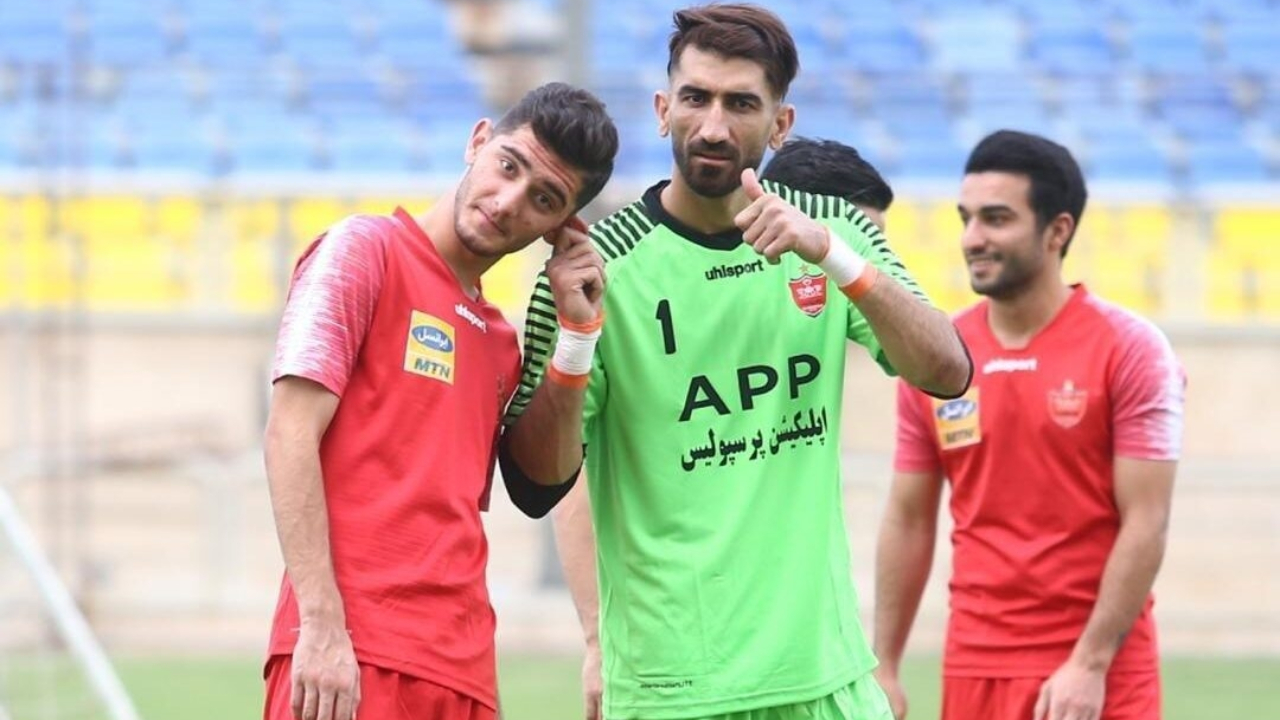 آریا برزگر: با ماشین سازی قراردادی نبسته ام!
