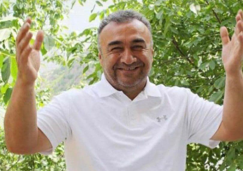 نساجی قائمشهر به دنبال بایگانی کردن پیراهن زنده یاد نادر دست نشان/عکس