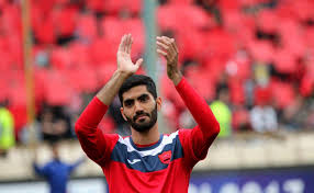 مدافع پرسپولیس به سیم اخر زد