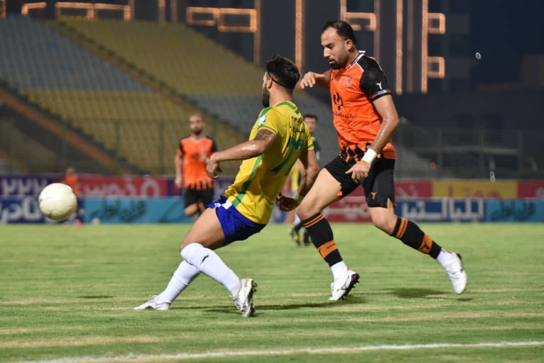 نفت آبادان 1-1 مس رفسنجان / یک امتیاز، سهم دو تیم از بازی در هوای سوزان