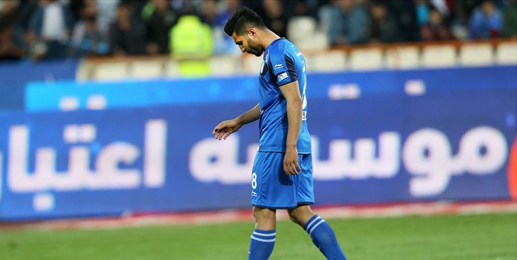 فرشید اسماعیلی: من کمال کامیابی نیا و سید جلال حسینی را دعوت می کنم که بیایند فقط رختکن استقلال را ببینند