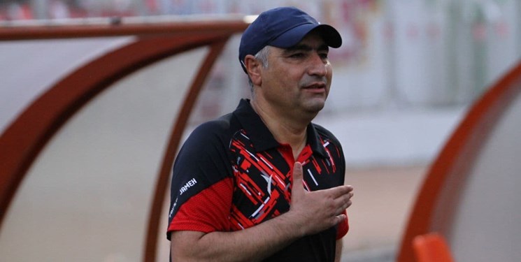 ساکت الهامی: اگر من اینجا باشم حق نساجی را نمی دهند