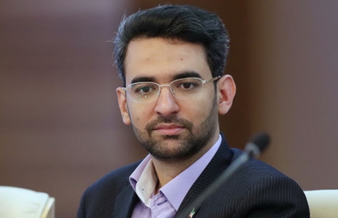 آذری جهرمی به استقلالی ها تبریک گفت / عکس