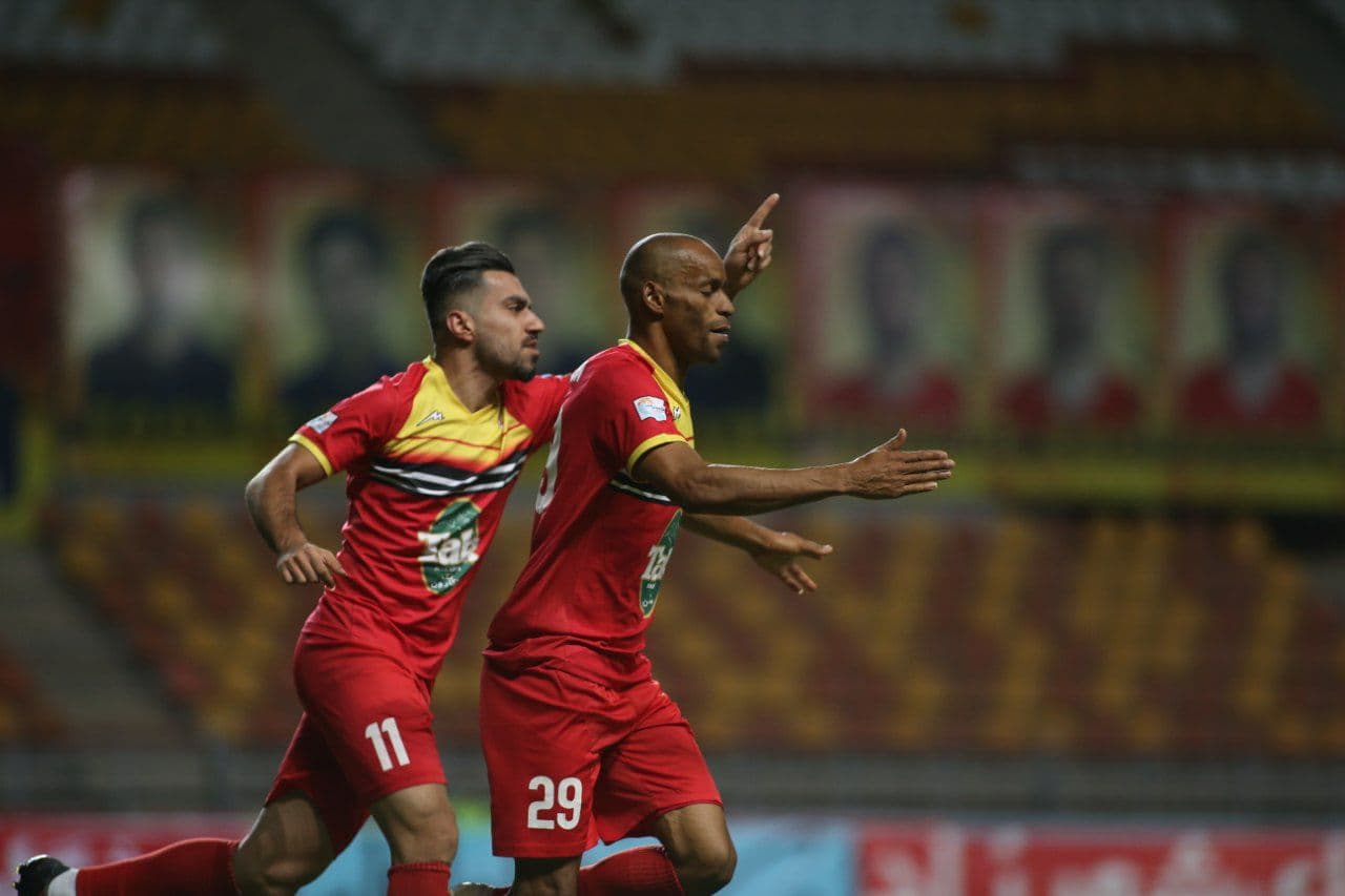 فولاد 2-0 نفت مسجدسلیمان / نکونام مچ فکری را خواباند