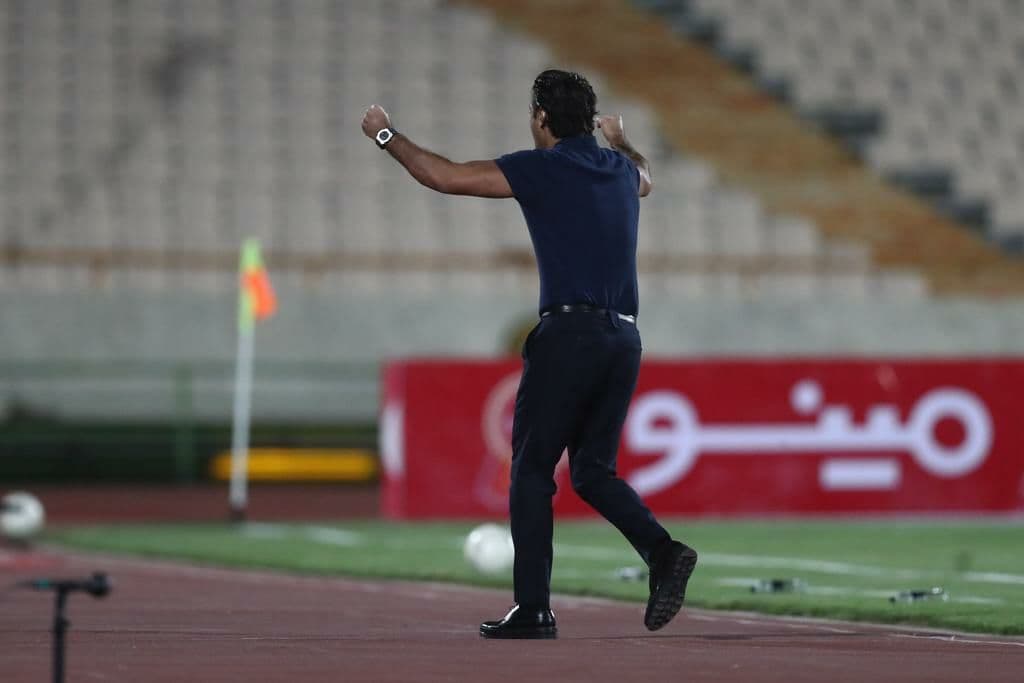 فرهاد مجیدی دوباره از جیب خود به بازیکنانش پاداش داد