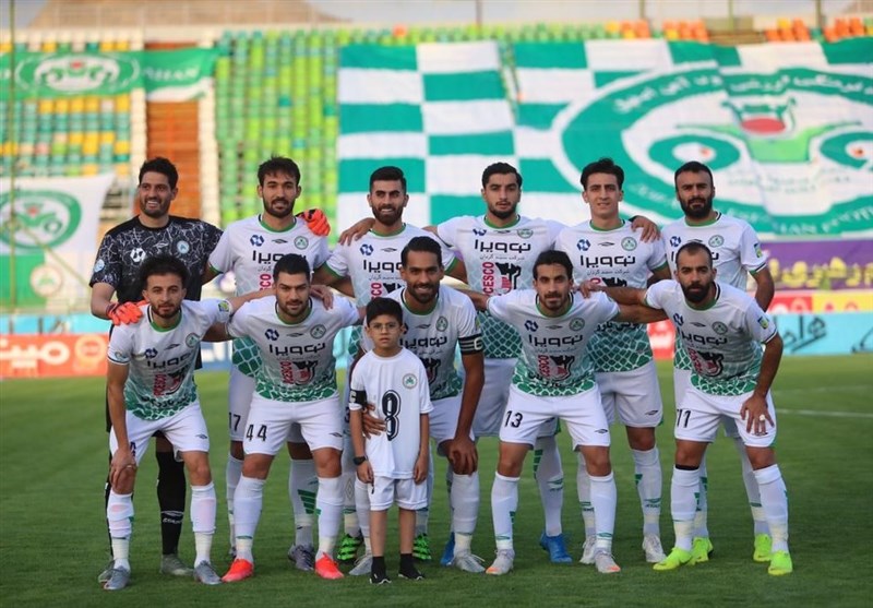 نماینده مجلس: فدراسیون فوتبال شائبه مسائل مرتبط با بازی ذوبآهن و سایپا را از بین ببرد