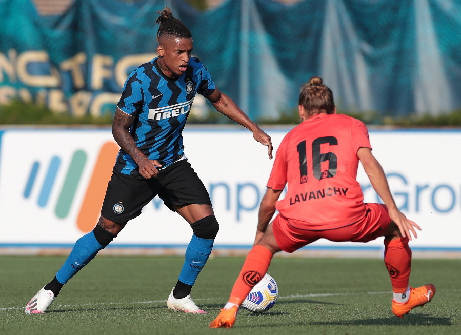 اینتر/مدافع چپ برزیلی/Inter/Brazilain left back