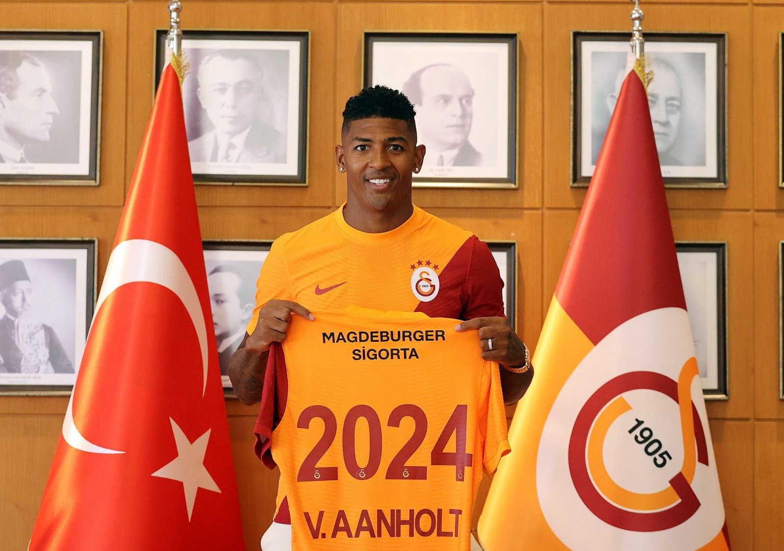مدافع چپ هلندی/ گالاتاسارای/Dutch left back/Galatasaray