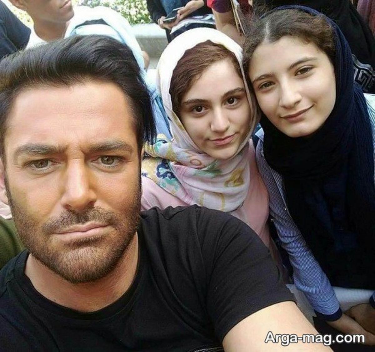 ویژگی های محمدرضا گلزار که هر دختری را عاشق او میکند و حسادت هر پسری را بر می انگیزد