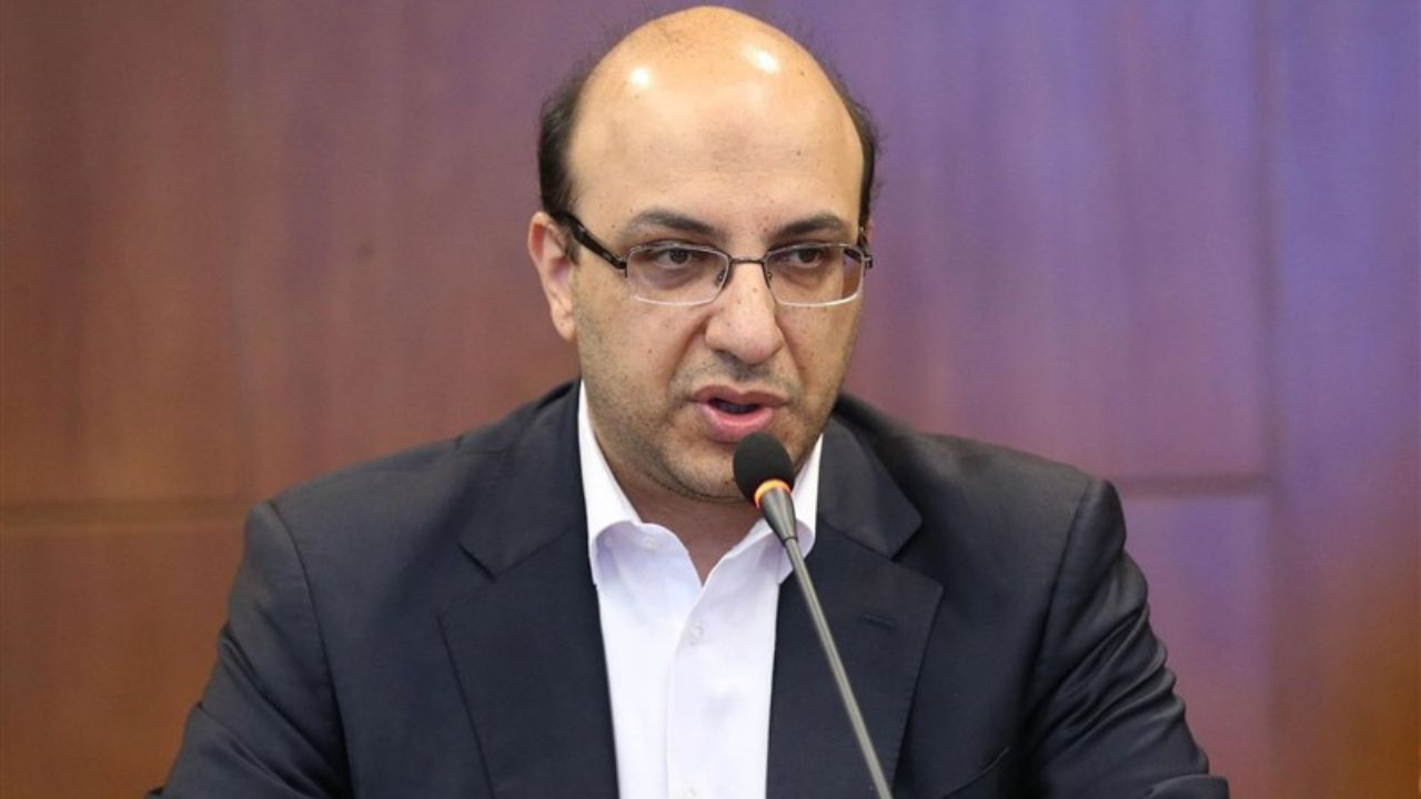 کنایه علی نژاد به فرهاد مجیدی: اهل روی میز کوبیدن نیستم!